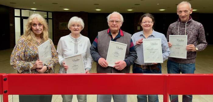 Die Geehrten (v. l.): Karin Löhnert-Becher, Gretel Möwes, Erich Grein, Angelika Koschorreck und Rainer Fleckenstein. FOTO: Privat
